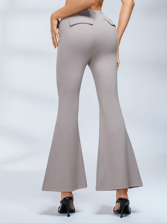 ZASUWA Female Button Cutout Cargo Style Flare Design Leggings