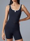 ZASUWA Female V-neck Contrast Color Stripes with Chest Pads High-rise Push Up Design Short Tracksuit