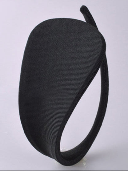 “Visual Invisibility” C-shaped Panties