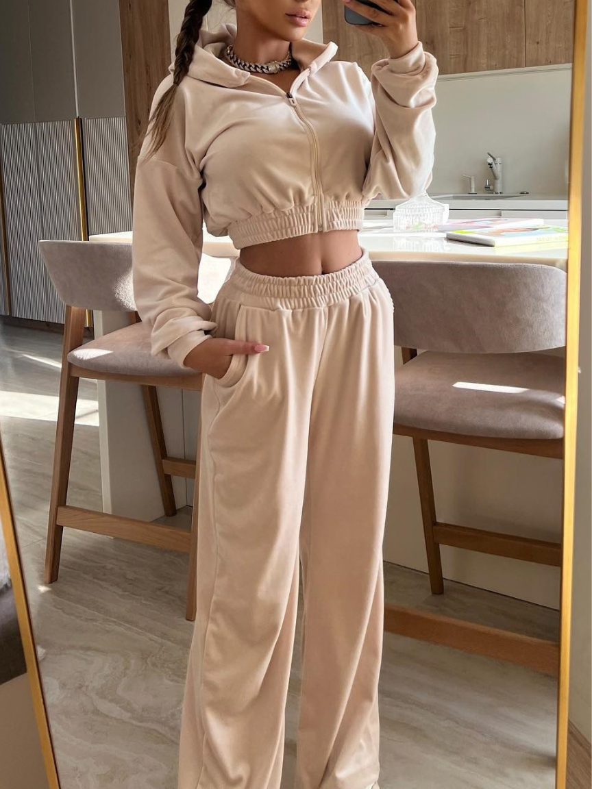 Velvet Zipper Pocket Hooded Casual Cropped Tracksuit