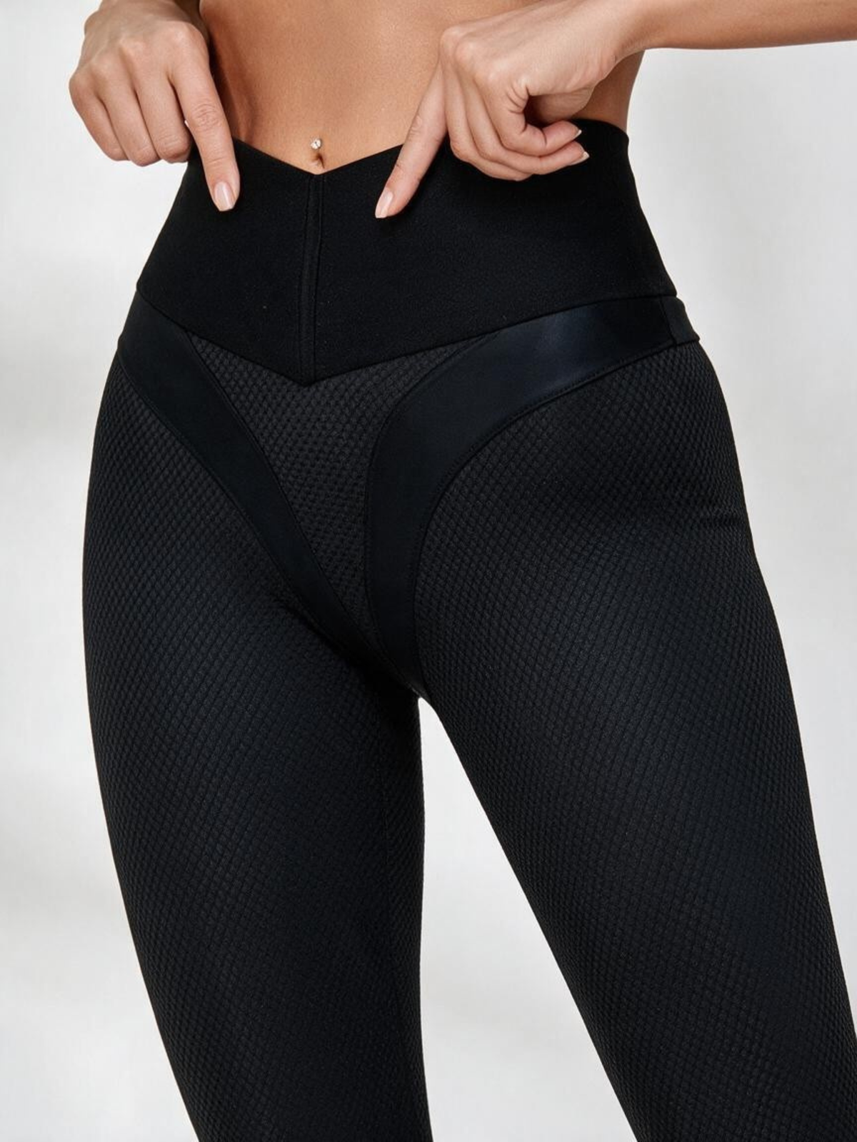 Sculpting High Waist Thong Back Leggings