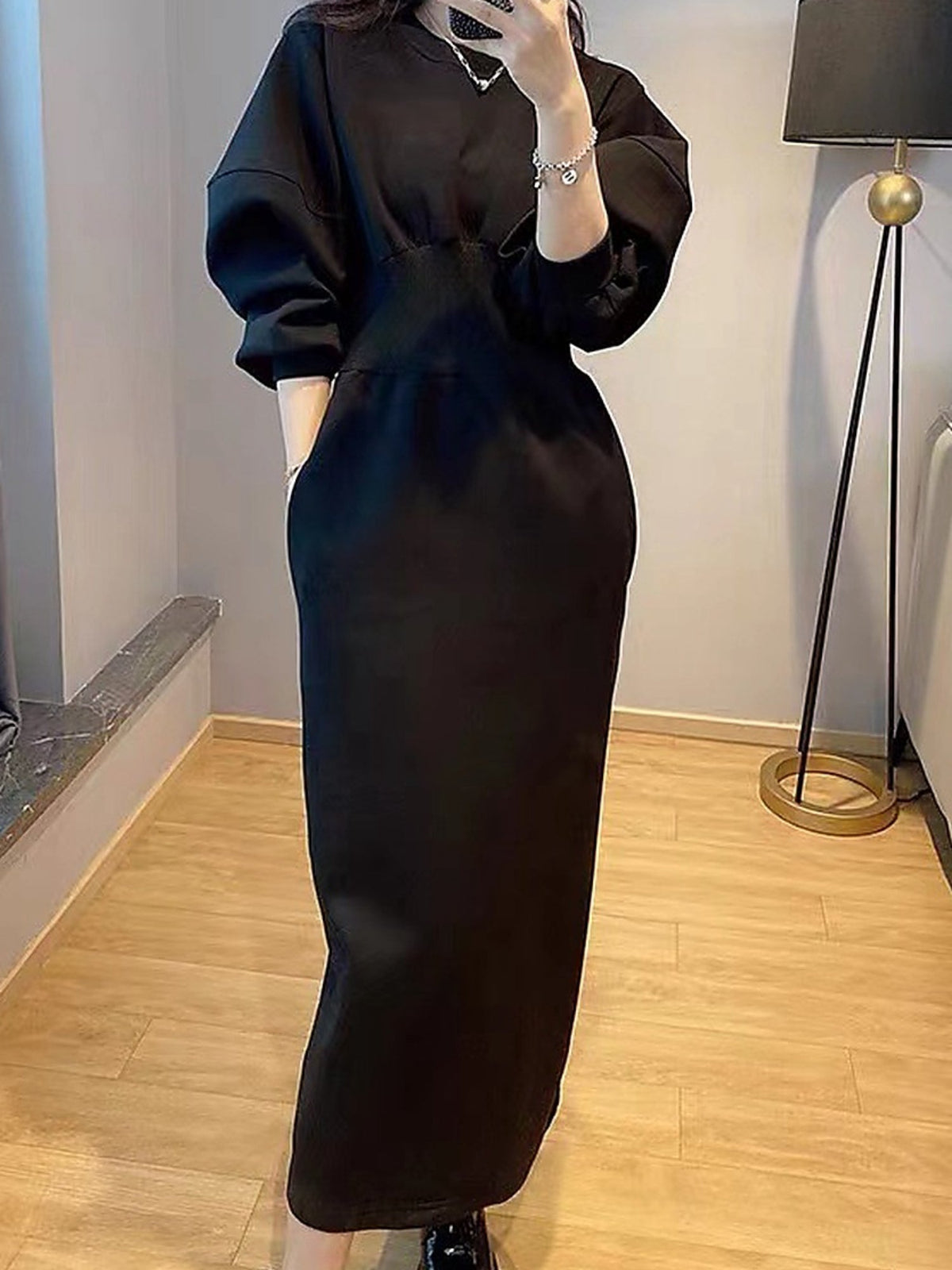 Elegant Cinched Waist Maxi Dress with Voluminous Sleeves