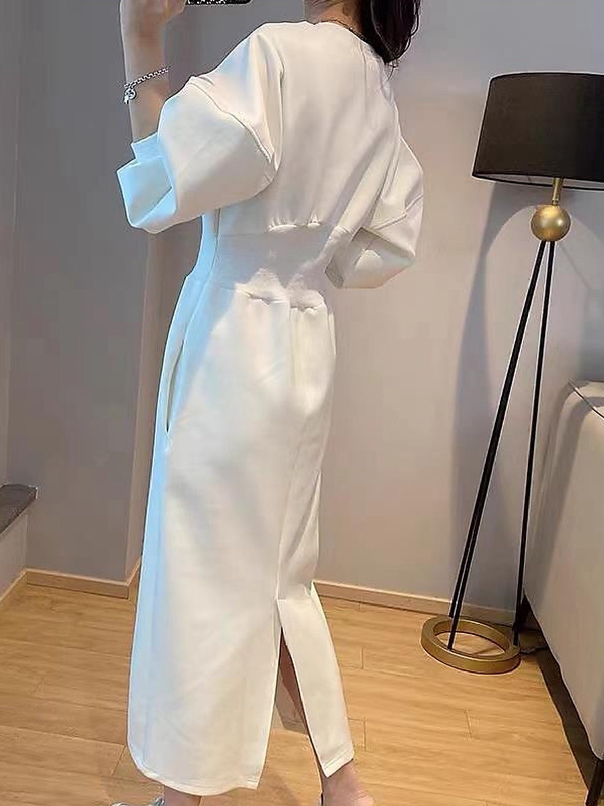 Elegant Cinched Waist Maxi Dress with Voluminous Sleeves