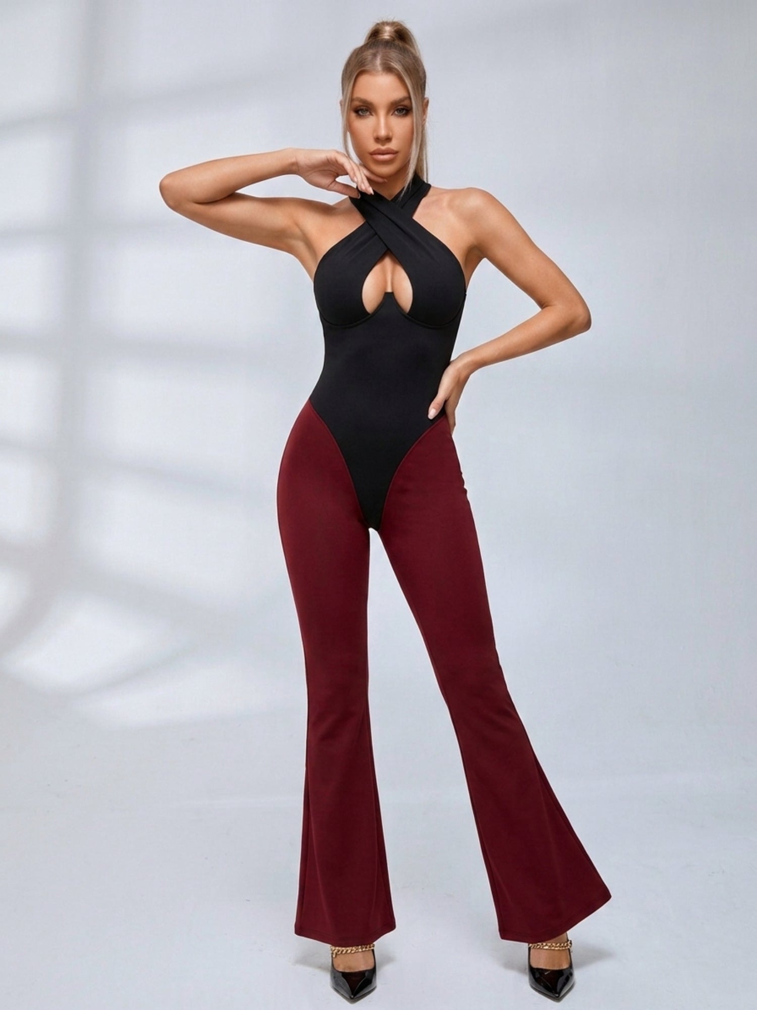 Crisscross Halter Cutout Butt Lifting Workout Jumpsuit