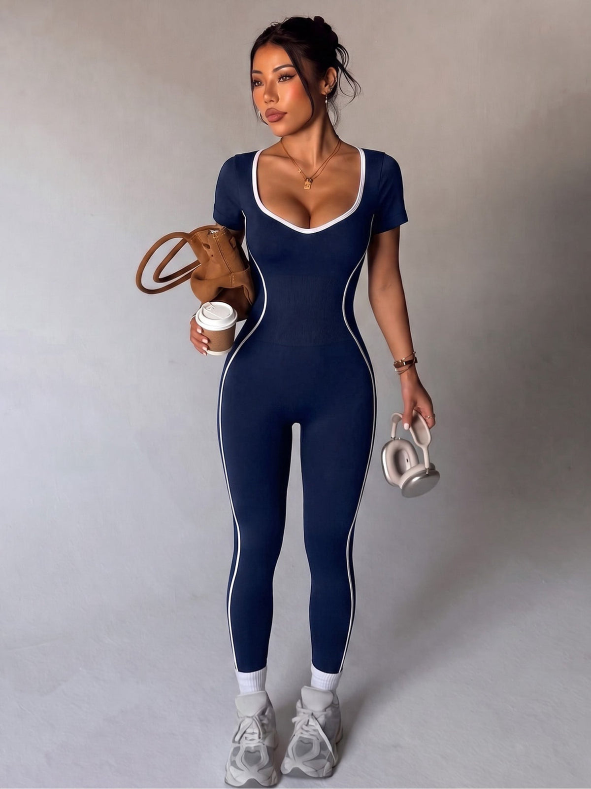 Sculpting Sweetheart Backless Jumpsuit with Contrast Trim