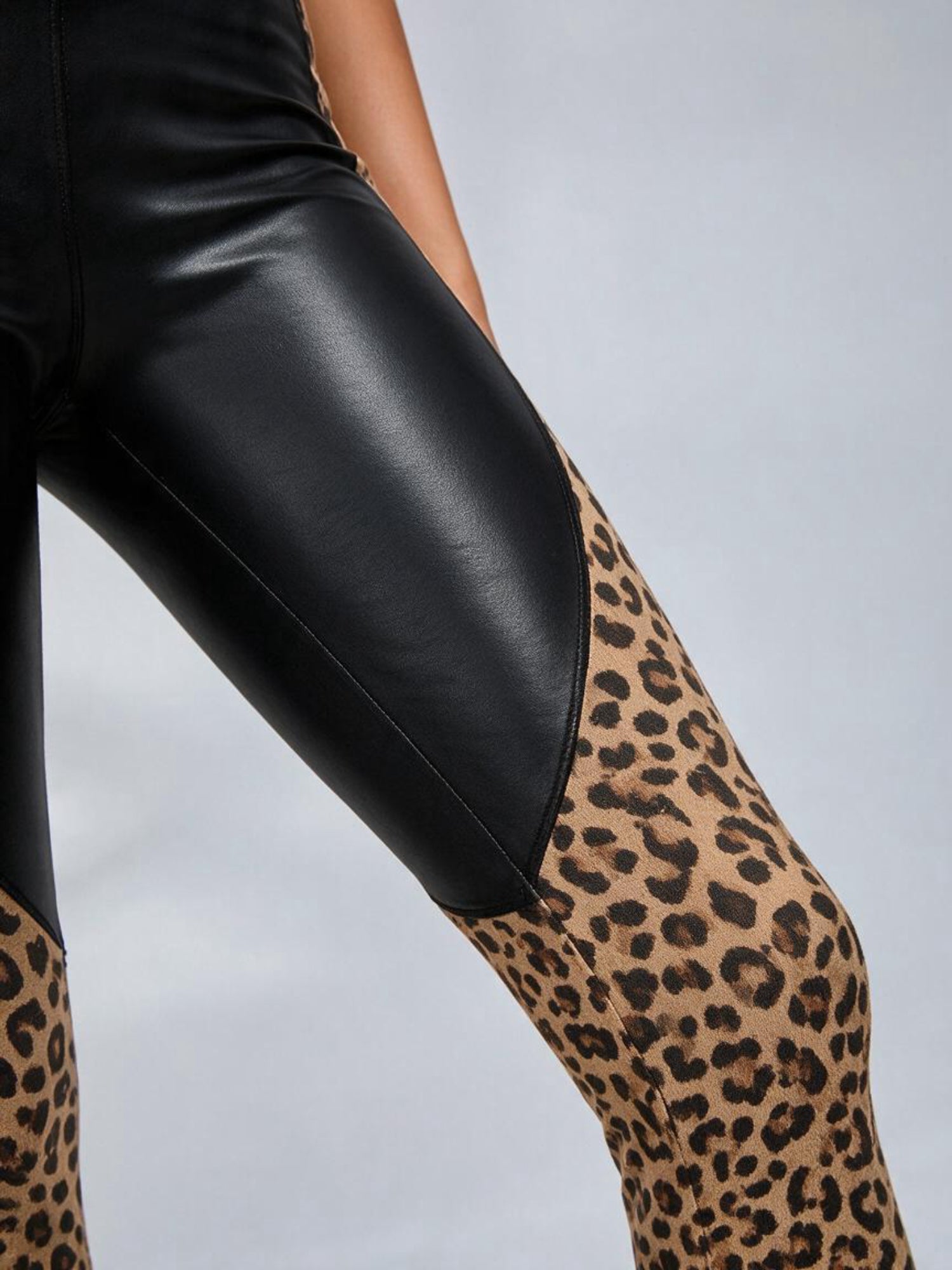 Stretch Slim Color Block Leopard Patchwork Workout 2 Piece Outfit