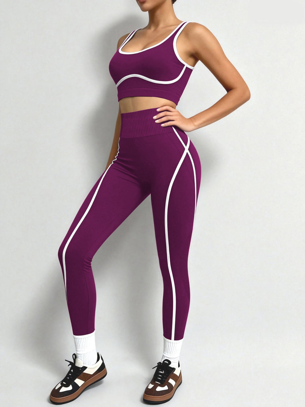 Seamless Contrast Trim 2 Piece Yoga Outfit
