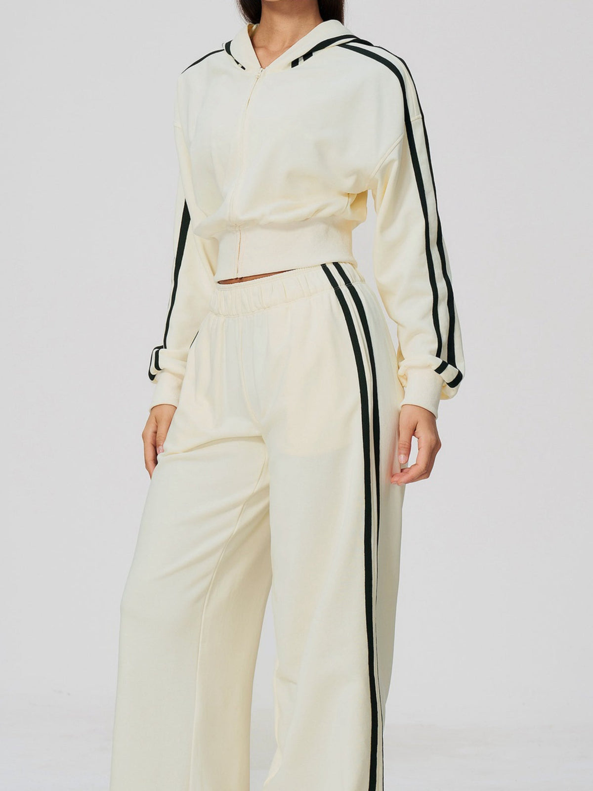 Women's Hooded Cropped Tracksuit with Wide-Leg Striped Trousers