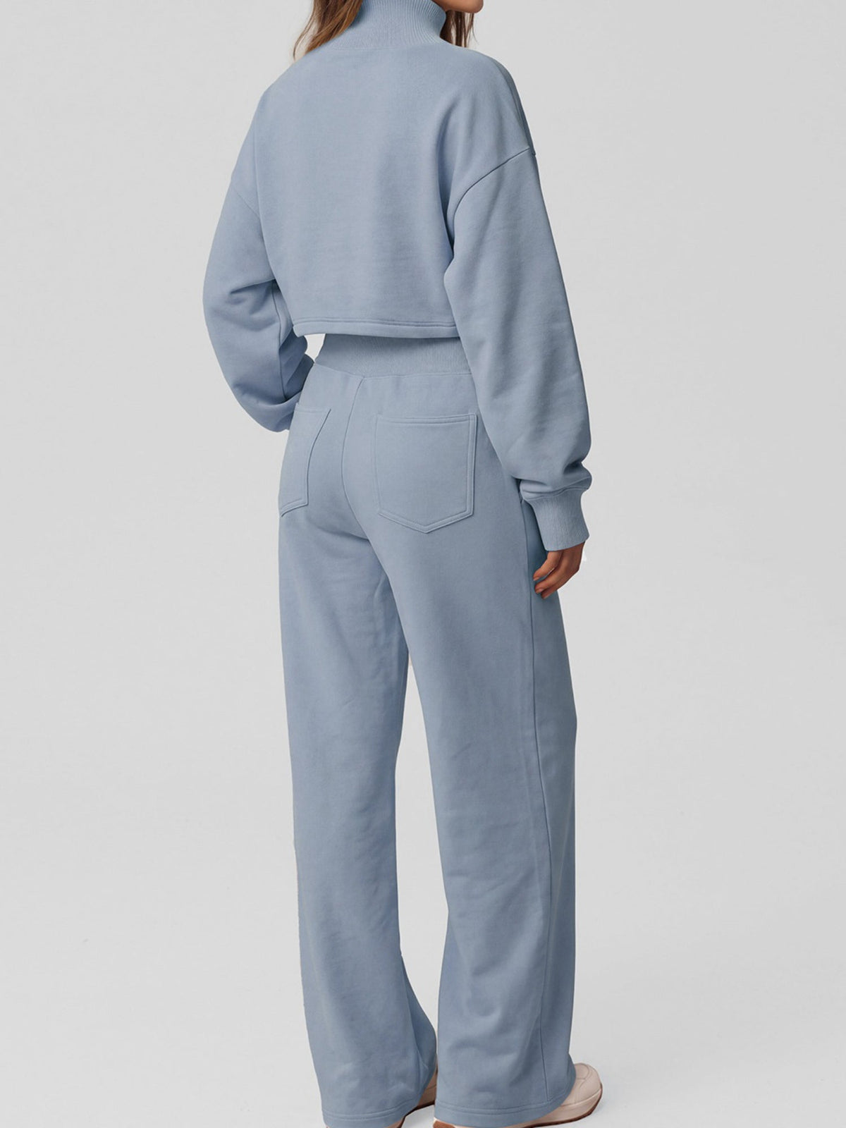 Women's Cropped Mock Neck Sweatshirt & Wide-Leg Sweatpants Two-Piece Set