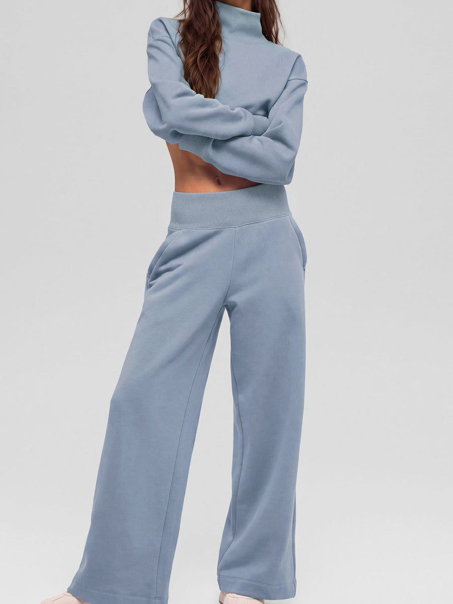 Women's Cropped Mock Neck Sweatshirt & Wide-Leg Sweatpants Two-Piece Set