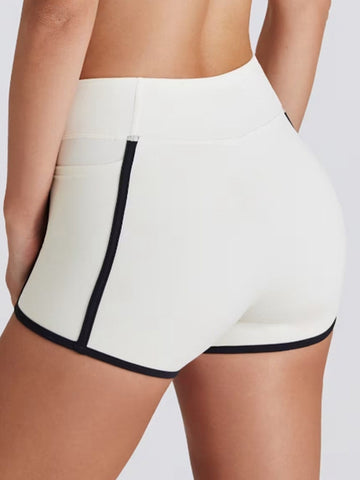 ZASUWA Female Contrast Color Stripes Pocket Shorts